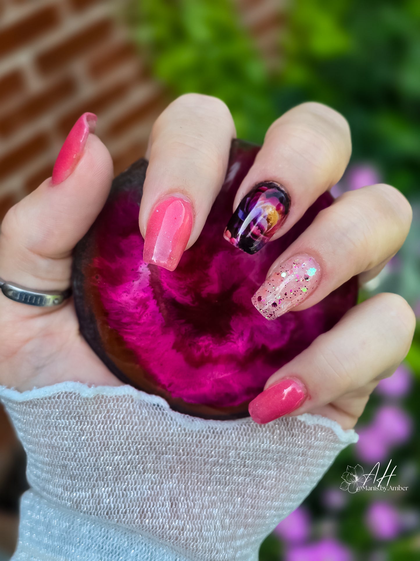 Nailfie Prop