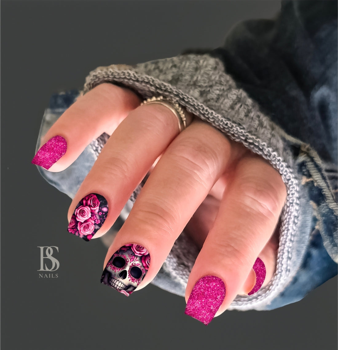 DEADLY DEVOTION  | Gothic Skull &amp; Roses Waterslide Nail Decals