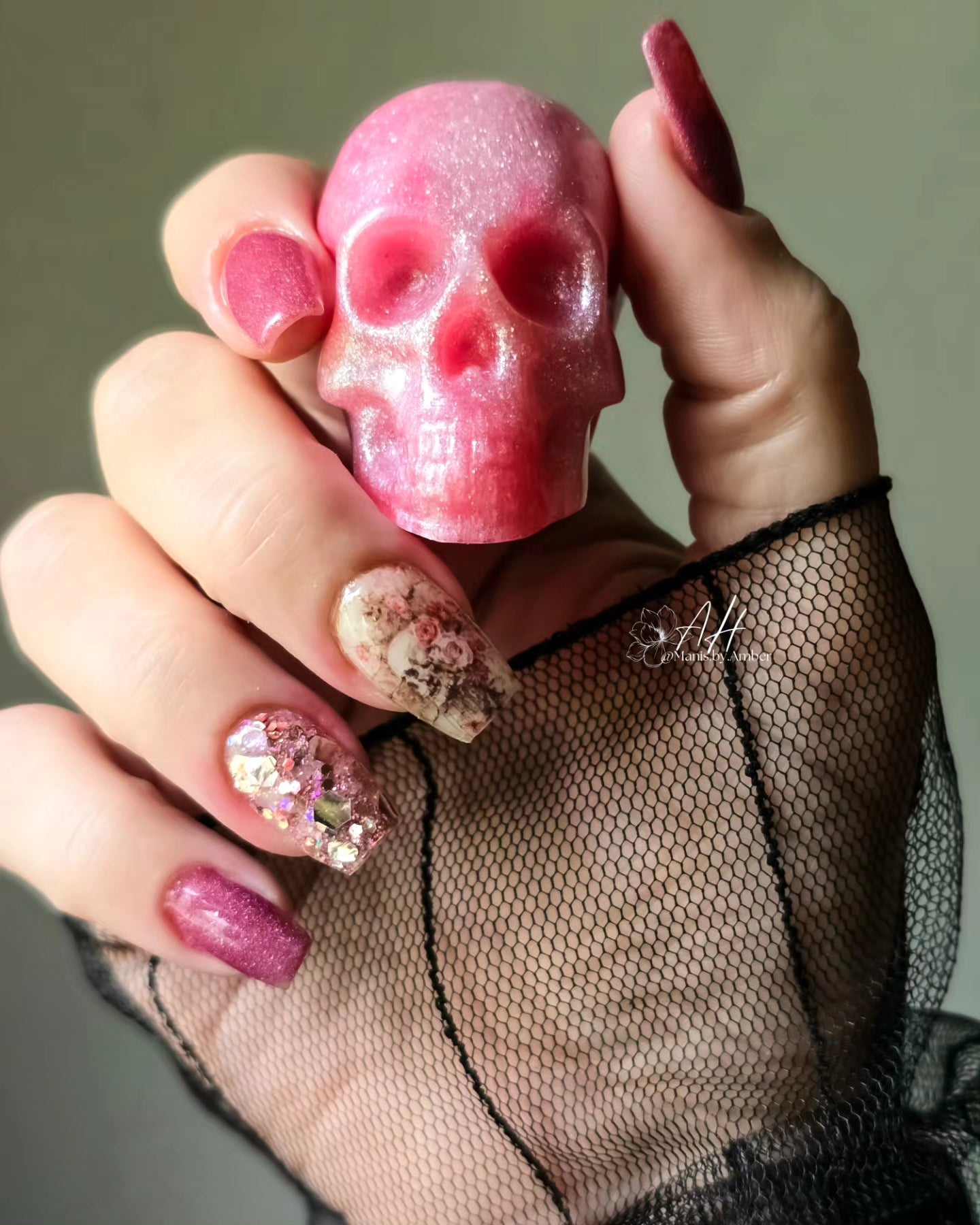 Resin skull